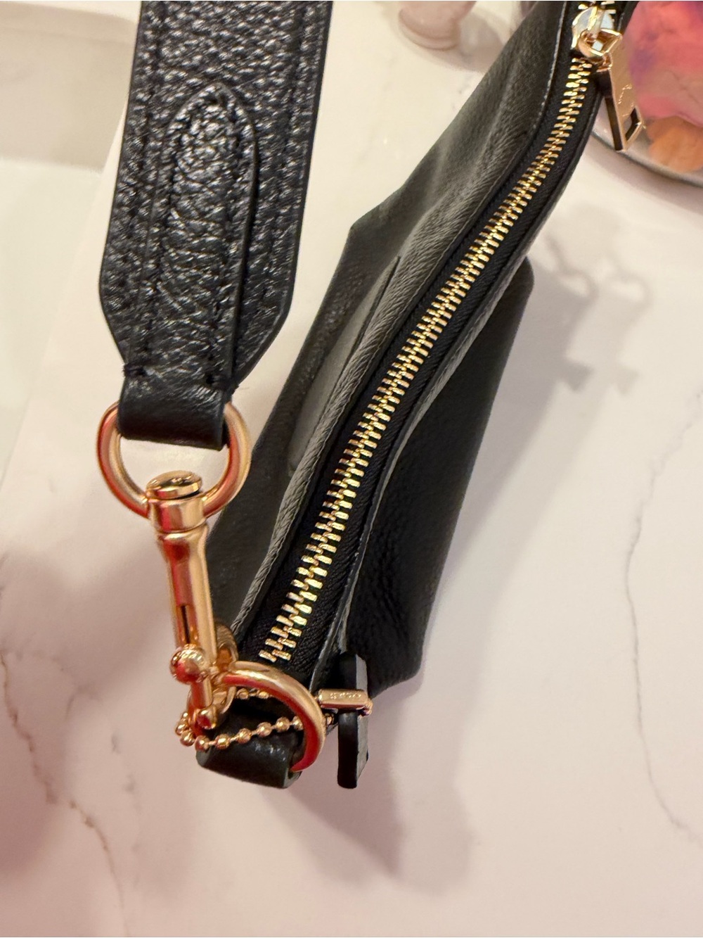 Coach Black Pebbled Leather Shoulder Bag Gold Hardware C2932 - Picture 4 of 7